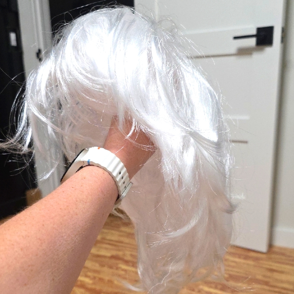 Women's White Hair Wig 🤍